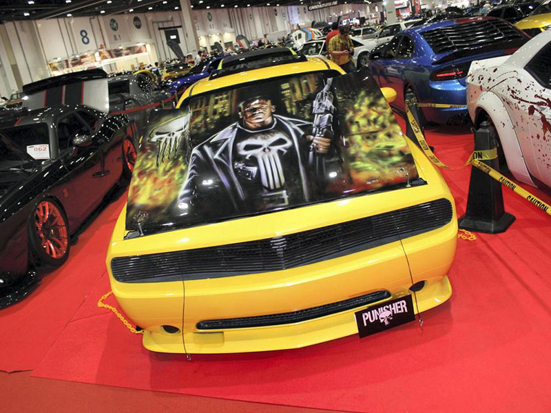 عرض مذهل للشاحنات العملاقة المعدلة في أبوظبي